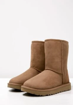 Ugg Classic Short - Korte Laarzen - Chestnut -Ugg Verkoopwinkel 081d6300443a4191802a7b1d82147727
