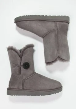 Ugg Bailey Button Ii - Korte Laarzen - Grey 12 Ugg Bailey Button Ii - Korte Laarzen - Grey -Ugg Verkoopwinkel 083e32cf055e41e6a34385d57c7786dc