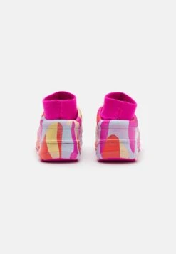 Ugg Tasman X Camopop - Instappers - Pink 11 Ugg Tasman X Camopop - Instappers - Pink -Ugg Verkoopwinkel 09b2aa65904f44d7baddbfdf20ce0326