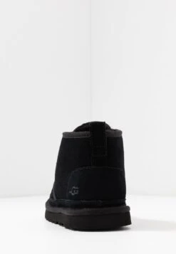 Ugg Neumel - Korte Laarzen - Black 14 Ugg Neumel - Korte Laarzen - Black -Ugg Verkoopwinkel 0a26d5a9439f4fbba3c2916697efa44c