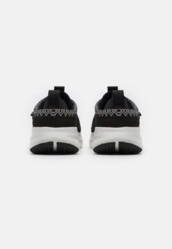 Ugg Ca78 Tasman - Sneakers Laag - Black/White 10 Ugg Ca78 Tasman - Sneakers Laag - Black/White -Ugg Verkoopwinkel 105b9b4d6cc0403f972a4f351d970ed4