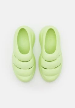Ugg Sport Yeah- Instappers - Melon Green 13 Ugg Sport Yeah- Instappers - Melon Green -Ugg Verkoopwinkel 184d7d6721c144dea0d1d8663ccdc03e