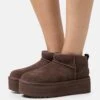 Ugg Classic Ultra Mini Platform - Enkellaarsjes Met Plateauzool - Burnt Cedar 2 Ugg Classic Ultra Mini Platform - Enkellaarsjes Met Plateauzool - Burnt Cedar -Ugg Verkoopwinkel 1c1974fc15f84005aa262ca1b7d802d8