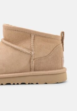 Ugg Classic Ultra Mini Unisex - Korte Laarzen - Driftwood 13 Ugg Classic Ultra Mini Unisex - Korte Laarzen - Driftwood -Ugg Verkoopwinkel 1c92880c61ad409ca15adfb87fe235b2