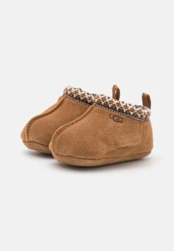 Ugg Baby Tasman And Beanie Unisex - Babyschoenen - Chestnut -Ugg Verkoopwinkel 1e9f4e2f827640a0956dd107bb06055f