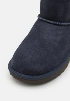 Ugg Classic Mini Ii Unisex - Korte Laarzen - Eve Blue 13 Ugg Classic Mini Ii Unisex - Korte Laarzen - Eve Blue -Ugg Verkoopwinkel 2946b90bd97b4a0aa9748779c27617fe