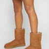 Ugg Classic Short - Korte Laarzen - Chestnut