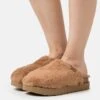 Ugg Fuzz Sugar - Pantoffels - Cognac 2 Ugg Fuzz Sugar - Pantoffels - Cognac -Ugg Verkoopwinkel 399ead28788e486099995983fd45543d