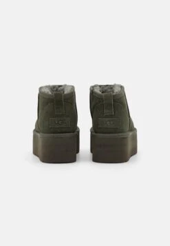 Ugg Classic Ultra Mini Platform - Enkellaarsjes Met Plateauzool - Moss Green -Ugg Verkoopwinkel 39edd51fbab24e7a80653a56485fb386