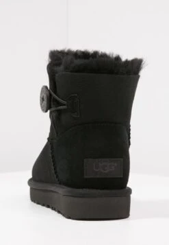Ugg Mini Bailey Button - Korte Laarzen - Black 17 Ugg Mini Bailey Button - Korte Laarzen - Black -Ugg Verkoopwinkel 3af02698da08458fbde1b4be0c1ab269
