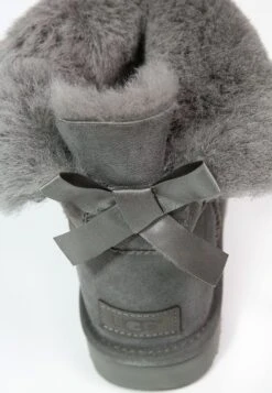 Ugg Mini Bailey Bow - Korte Laarzen - Grey 15 Ugg Mini Bailey Bow - Korte Laarzen - Grey -Ugg Verkoopwinkel 48384c430d19412c8ad66c2ef0db7649