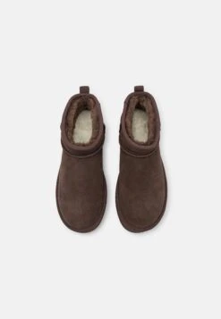 Ugg Classic Ultra Mini Platform - Enkellaarsjes Met Plateauzool - Burnt Cedar 13 Ugg Classic Ultra Mini Platform - Enkellaarsjes Met Plateauzool - Burnt Cedar -Ugg Verkoopwinkel 4a8e267af8134227ab7b074d01d0cb8e