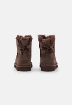 Ugg Mini Bailey Bow - Korte Laarzen - Burnt Cedar 11 Ugg Mini Bailey Bow - Korte Laarzen - Burnt Cedar -Ugg Verkoopwinkel 4b33e65d311349d180be71d6d1ae009d