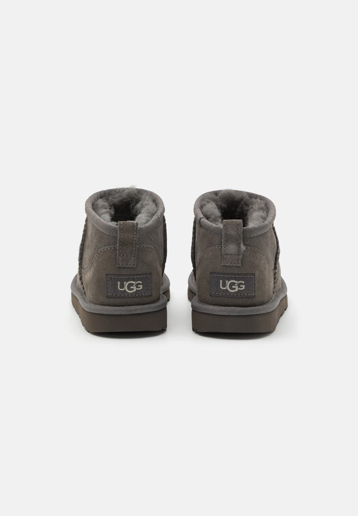 Ugg Classic Ultra Mini Unisex - Korte Laarzen - Grey 5 Ugg Classic Ultra Mini Unisex - Korte Laarzen - Grey - Afbeelding 3