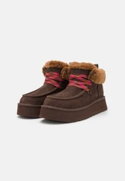 Ugg Funkarra Cabin Cuff - Enkellaarsjes Met Plateauzool - Burnt Cedar 10 Ugg Funkarra Cabin Cuff - Enkellaarsjes Met Plateauzool - Burnt Cedar -Ugg Verkoopwinkel 4d4919de5f98422db4d164ebe5efa398
