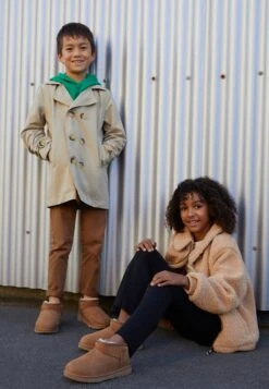 Ugg Classic Ultra Mini Unisex - Korte Laarzen - Chestnut