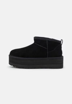 Ugg Classic Ultra Mini Platform - Enkellaarsjes Met Plateauzool - Black 12 Ugg Classic Ultra Mini Platform - Enkellaarsjes Met Plateauzool - Black -Ugg Verkoopwinkel 5412660305c3430d9f5b18d419622515