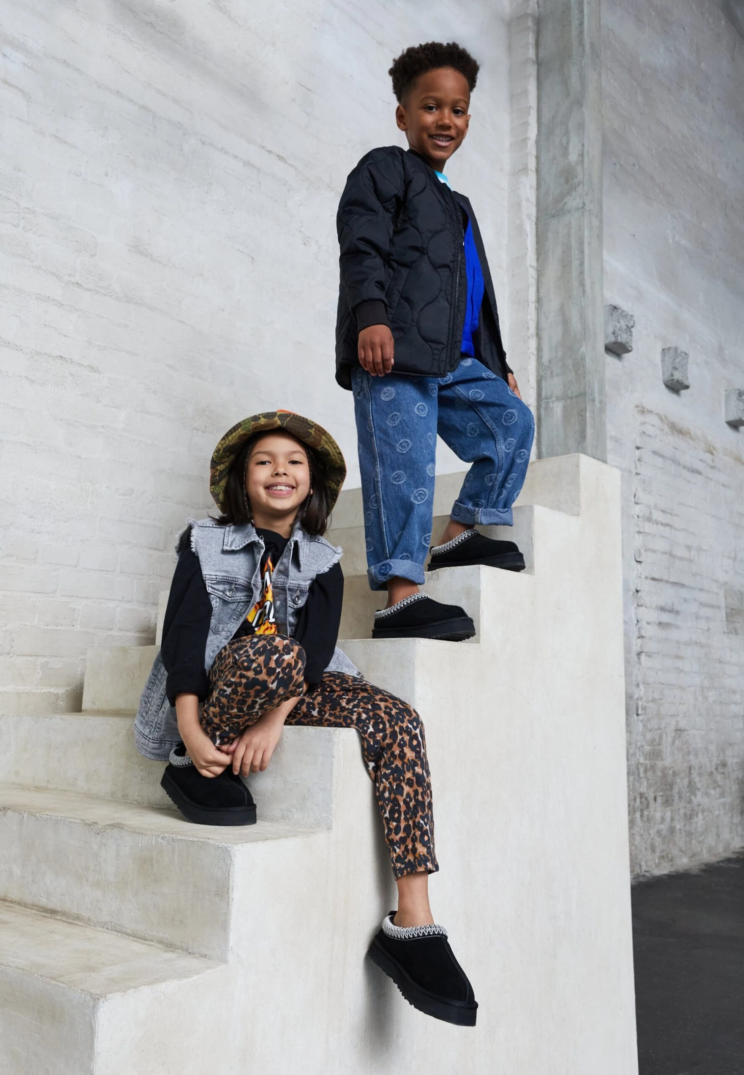 Ugg Tazz Unisex - Pantoffels - Black 3 Ugg Tazz Unisex - Pantoffels - Black