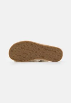 Ugg Scuffita - Muiltjes - Sand 12 Ugg Scuffita - Muiltjes - Sand -Ugg Verkoopwinkel 5c3e120b59a24a3499f0596a86039890