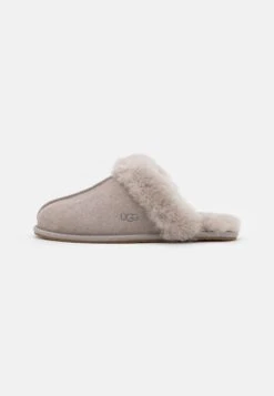 Ugg Scuffette - Pantoffels - Campfire 9 Ugg Scuffette - Pantoffels - Campfire -Ugg Verkoopwinkel 63945669bbe24cc2bac1fe37b66522d4