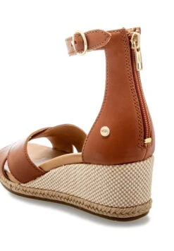 Ugg W Eugenia Pale- Sandalen Met Sleehak - Tan -Ugg Verkoopwinkel 647b5c9eb36c47dc8a9bf72ab14f6e39