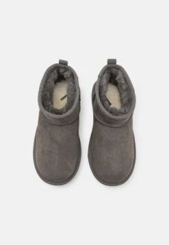 Ugg Classic Ultra Mini Unisex - Korte Laarzen - Grey 11 Ugg Classic Ultra Mini Unisex - Korte Laarzen - Grey -Ugg Verkoopwinkel 68c341301f0746ec81cf9be074f912a3