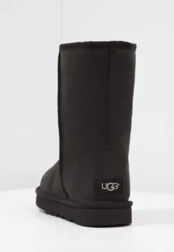 Ugg Classic- Snowboots- Black 13 Ugg Classic- Snowboots- Black -Ugg Verkoopwinkel 73044a7166244eafb79a8977c50040a9