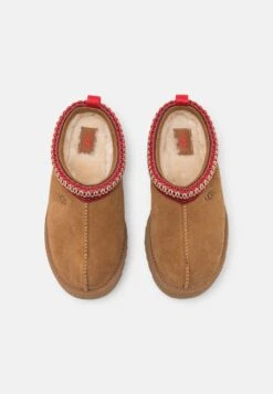 Ugg Tazz Unisex - Pantoffels - Chestnut 17 Ugg Tazz Unisex - Pantoffels - Chestnut -Ugg Verkoopwinkel 79bfd31c5ff84e2192c896178c7c3c0a
