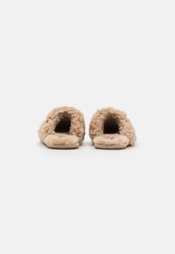 Ugg Maxi Curly Slide - Pantoffels - Sand 11 Ugg Maxi Curly Slide - Pantoffels - Sand -Ugg Verkoopwinkel 7a5c0c81c53845faaf6e05c68bd00159