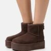 Ugg Classic Mini Platform - Enkellaarsjes Met Plateauzool - Burnt Cedar 1 Ugg Classic Mini Platform - Enkellaarsjes Met Plateauzool - Burnt Cedar -Ugg Verkoopwinkel 7e47af3303d248e19621865cc9227a57