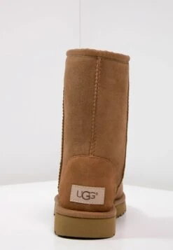 Ugg Classic Short - Korte Laarzen - Chestnut -Ugg Verkoopwinkel 83131da2327b441aaa4307f90bfb3acc