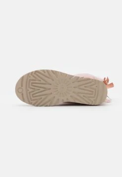 Ugg Bailey Bow - Korte Laarzen - Rose Grey 12 Ugg Bailey Bow - Korte Laarzen - Rose Grey -Ugg Verkoopwinkel 857181c7b1784fbfa63f3d1f9166b934
