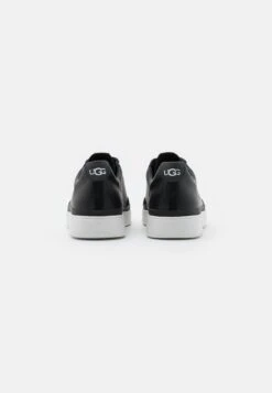 Ugg South Bay- Sneakers Laag - Black 10 Ugg South Bay- Sneakers Laag - Black -Ugg Verkoopwinkel 96a9c9f9aad94e9d96f77ff97a7e7cdd