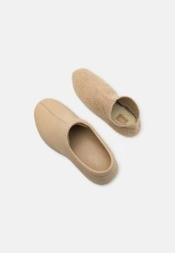 Ugg Tasman - Instappers - Sawdust 13 Ugg Tasman - Instappers - Sawdust -Ugg Verkoopwinkel 9a6d324545ac4081a1b3a525bd168db5