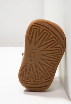 Ugg Jorie Metallic - Babyschoenen - Gold 13 Ugg Jorie Metallic - Babyschoenen - Gold -Ugg Verkoopwinkel 9b15fd497c684a6285dd672e29c31ef7