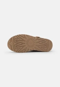 Ugg Mini Bailey Button - Korte Laarzen - Forest Night 12 Ugg Mini Bailey Button - Korte Laarzen - Forest Night -Ugg Verkoopwinkel 9dbfa5aa2c5a41678e40d4175369cffa