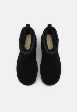Ugg Classic Ultra Mini Platform - Enkellaarsjes Met Plateauzool - Black 17 Ugg Classic Ultra Mini Platform - Enkellaarsjes Met Plateauzool - Black -Ugg Verkoopwinkel 9e7b17a5ecd647a89867cd20bed7d194