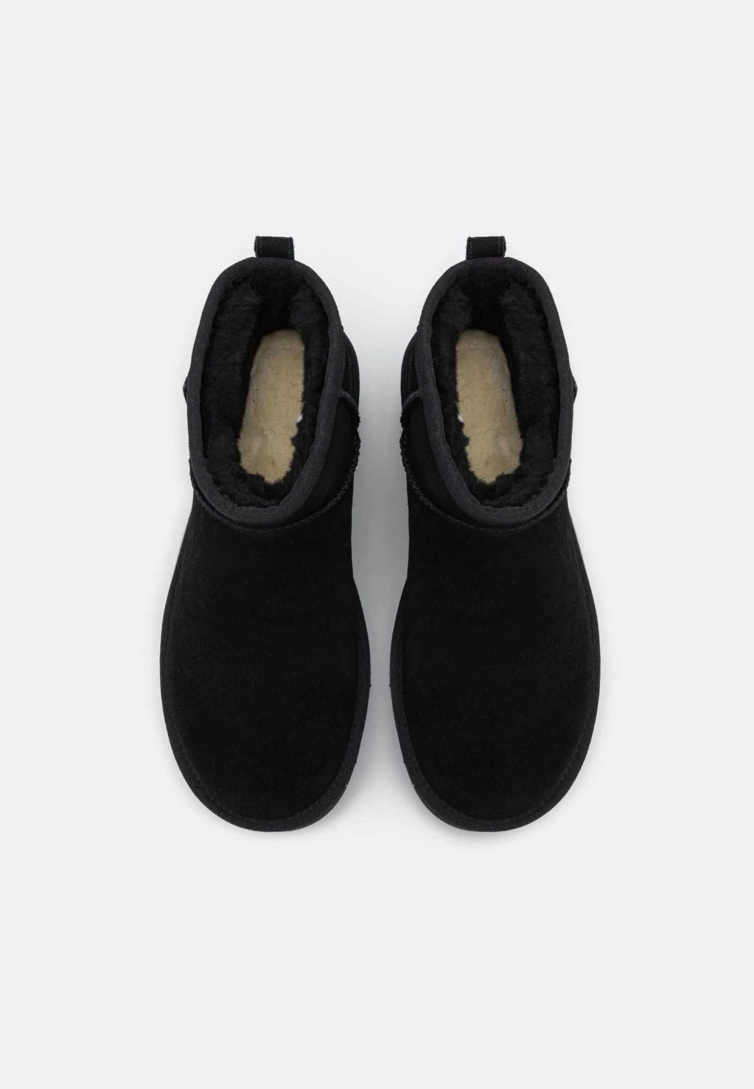 Ugg Classic Ultra Mini Platform - Enkellaarsjes Met Plateauzool - Black 10 Ugg Classic Ultra Mini Platform - Enkellaarsjes Met Plateauzool - Black - Afbeelding 8