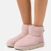 Ugg Classic Mini - Korte Laarzen - Rose Grey 1 Ugg Classic Mini - Korte Laarzen - Rose Grey -Ugg Verkoopwinkel a03f1464e71d4e3f96982fb2eb329e55