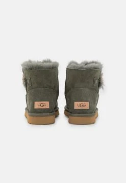 Ugg Mini Bailey Button - Korte Laarzen - Forest Night 11 Ugg Mini Bailey Button - Korte Laarzen - Forest Night -Ugg Verkoopwinkel a613bd7ea3c64664acc0f4e4315f64cf