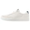 Ugg South Bay- Sneakers Laag - White 2 Ugg South Bay- Sneakers Laag - White -Ugg Verkoopwinkel a6789a182be442e29d31a460ff2144cd