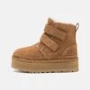 Ugg Neumel Platform Unisex - Korte Laarzen - Chestnut