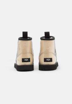 Ugg Classic Clear Mini Ii - Regenlaarzen - Natural/Black 10 Ugg Classic Clear Mini Ii - Regenlaarzen - Natural/Black -Ugg Verkoopwinkel b5afeb81517a49fd8aaa895983cd3ec8