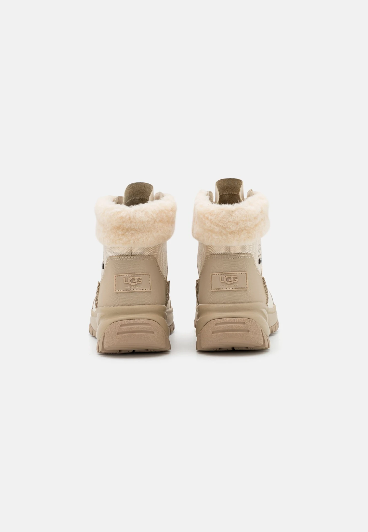 Ugg Yose Fluff - Snowboots- White Pine 6 Ugg Yose Fluff - Snowboots- White Pine - Afbeelding 4