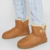 Ugg Mini Bailey Button - Korte Laarzen - Chestnut 1 Ugg Mini Bailey Button - Korte Laarzen - Chestnut -Ugg Verkoopwinkel beebdc28f3bf42f8bc700c2e05a48268