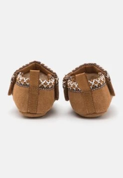 Ugg Baby Tasman And Beanie Unisex - Babyschoenen - Chestnut -Ugg Verkoopwinkel bf1c1554be564348b4edd7d67b1e11fd