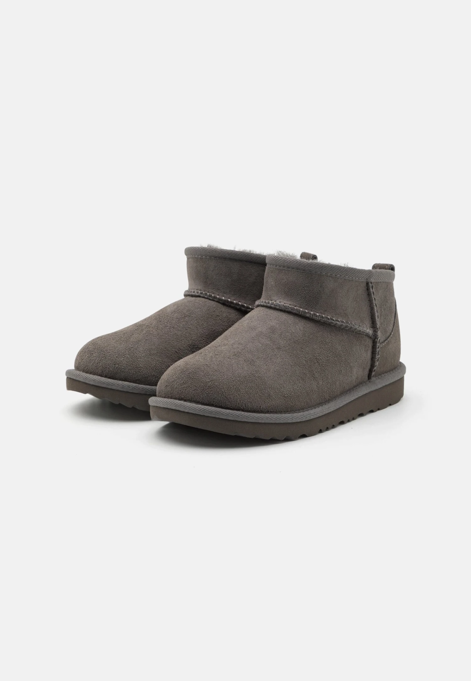 Ugg Classic Ultra Mini Unisex - Korte Laarzen - Grey 4 Ugg Classic Ultra Mini Unisex - Korte Laarzen - Grey - Afbeelding 2