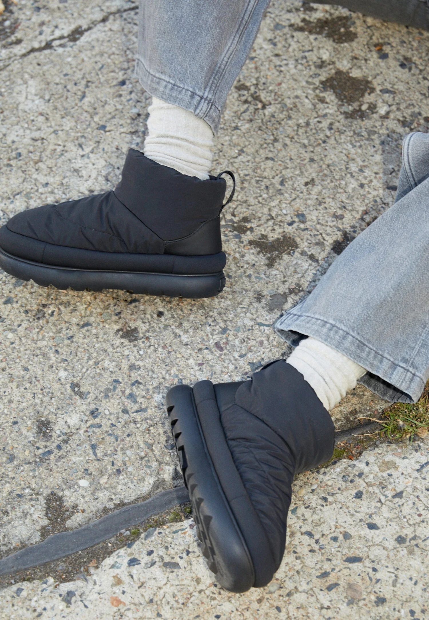 Ugg Classic Maxi Mini - Snowboots- Black 4 Ugg Classic Maxi Mini - Snowboots- Black - Afbeelding 2