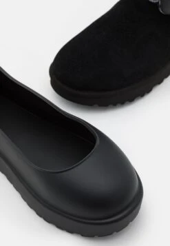 Ugg Classic Maxi Toggle - Snowboots- Black 13 Ugg Classic Maxi Toggle - Snowboots- Black -Ugg Verkoopwinkel d1d12569bb924ce6bd2cdf82cf4d58ee