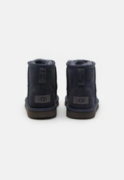 Ugg Classic Mini Ii Unisex - Korte Laarzen - Eve Blue 10 Ugg Classic Mini Ii Unisex - Korte Laarzen - Eve Blue -Ugg Verkoopwinkel d6b418477f82499eb7342d64720188ea
